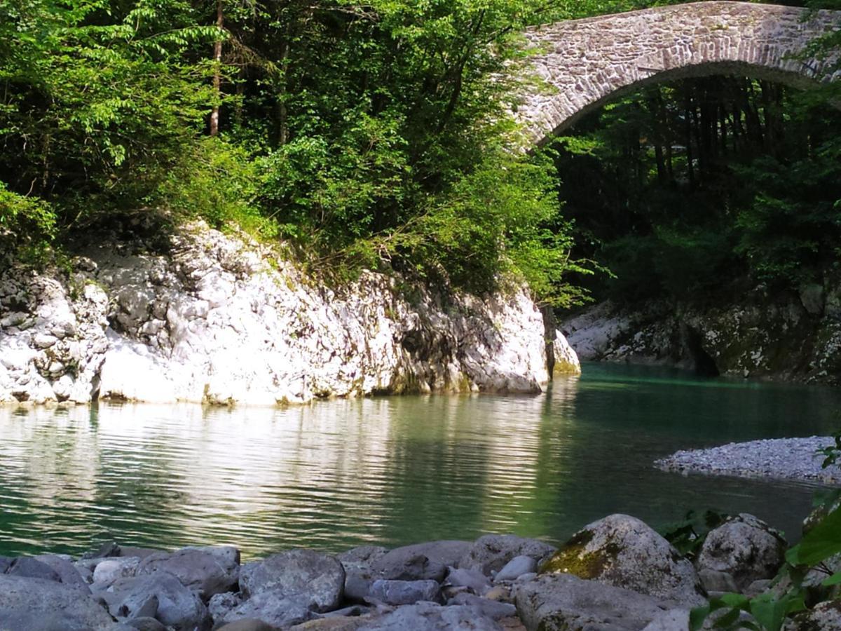 Vila Hisa Belin Podbela Exteriér fotografie